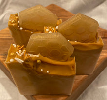 Load image into Gallery viewer, Honey Spiced Pear